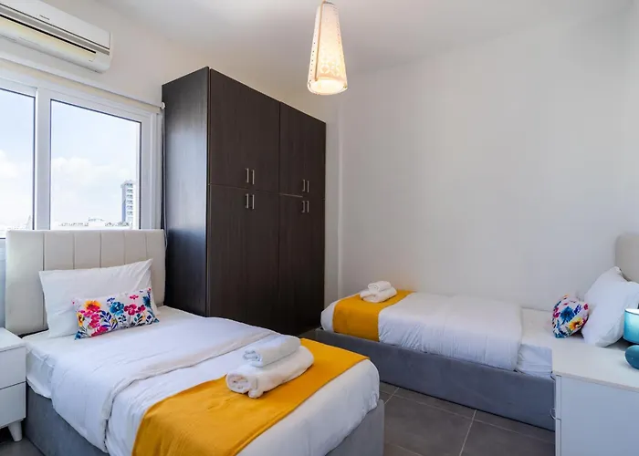 Snobby 2-bedroom Lejlighed *