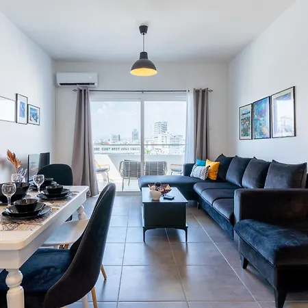 Apartment Snobby 2-bedroom Larnaca